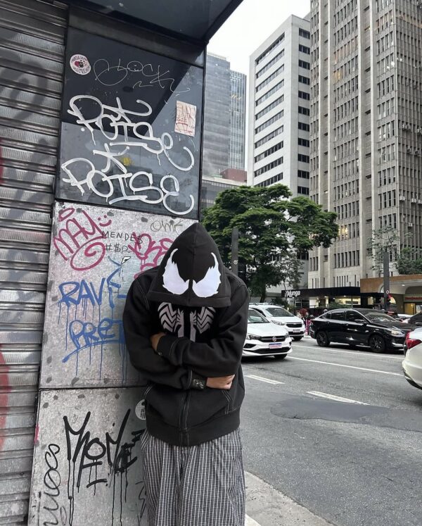 TRICKS ZIP UP HOODIE BLACK SPIDER